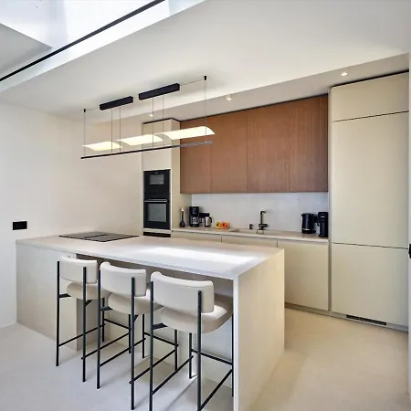 Eos Villa