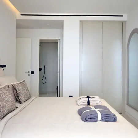 Eos Villa *